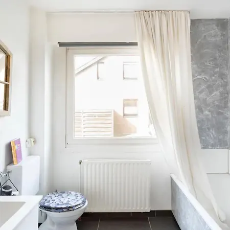 Helle - Angebunden - Duesseldorf *